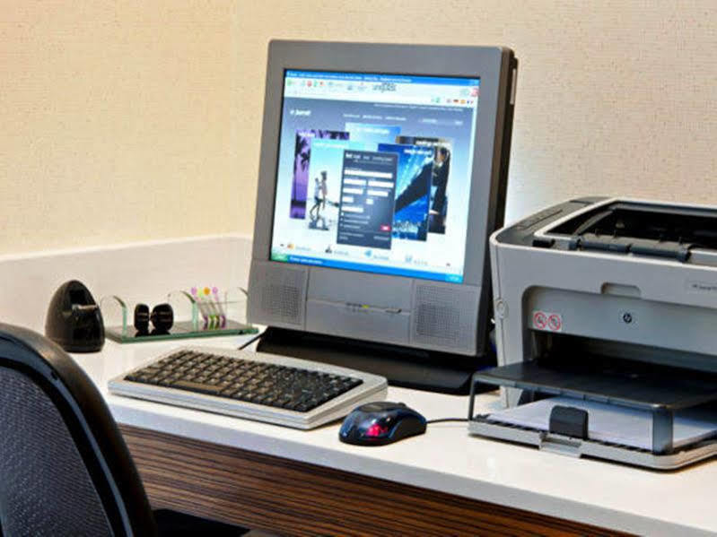 Springhill Suites St. Louis Airport/Earth City Bridgeton Dış mekan fotoğraf